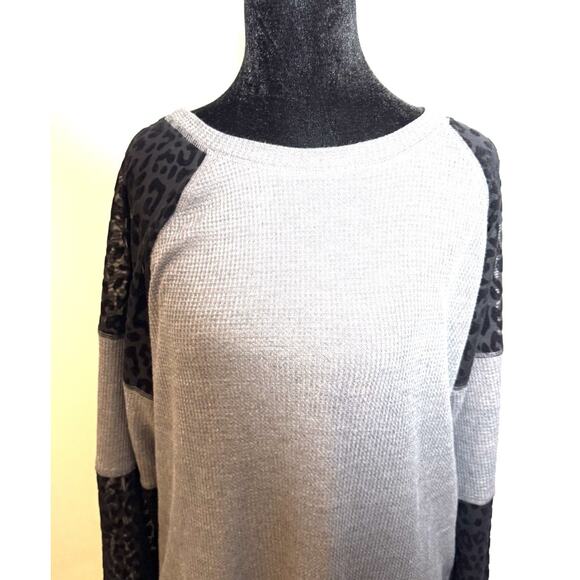 Kori Animal Thermal Long Sleeve Tee Top Heather Grey Black Sheer Velvet S new - Picture 5 of 9